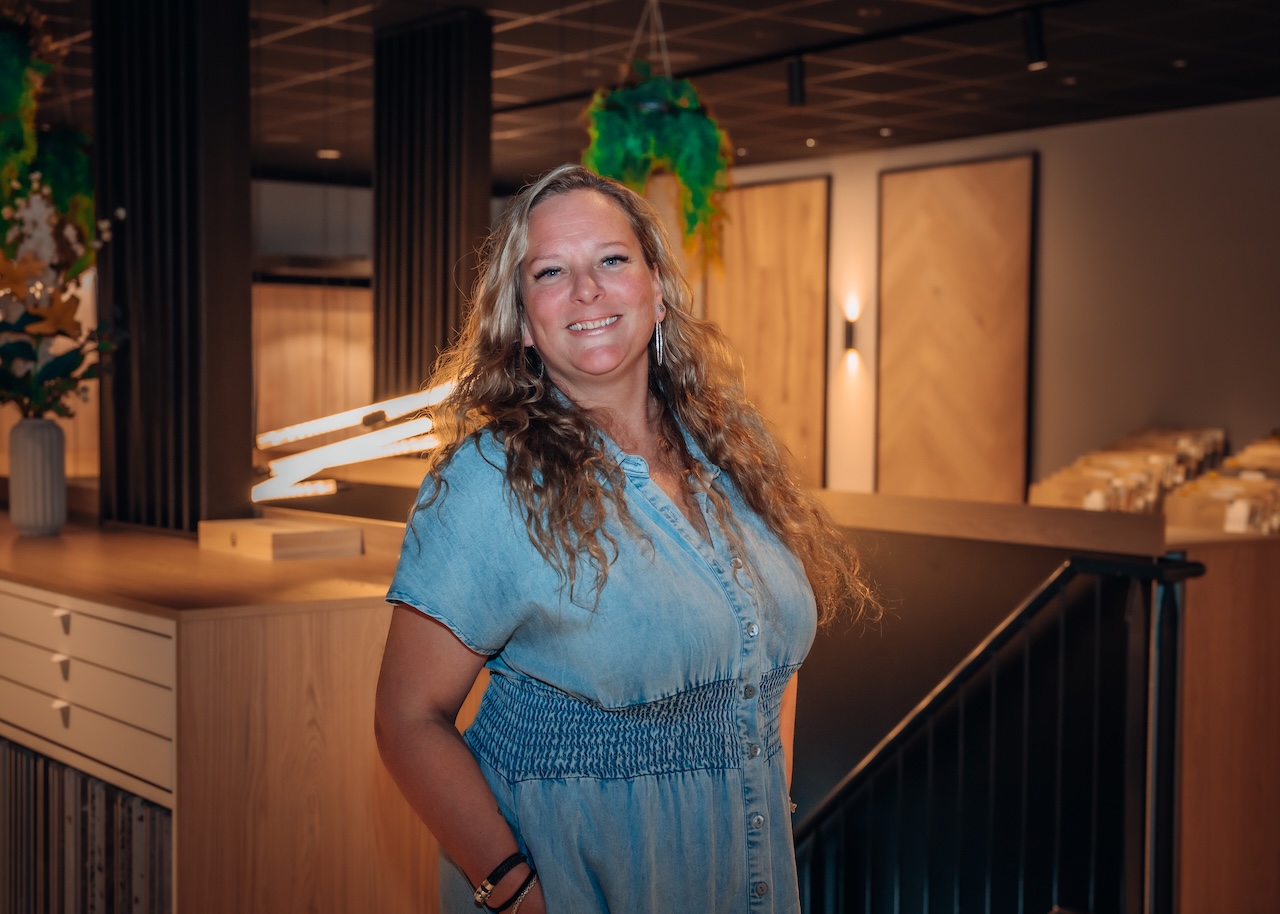 Wendy Hartevelt, gastvrouw en receptie bij Tegelpaleis