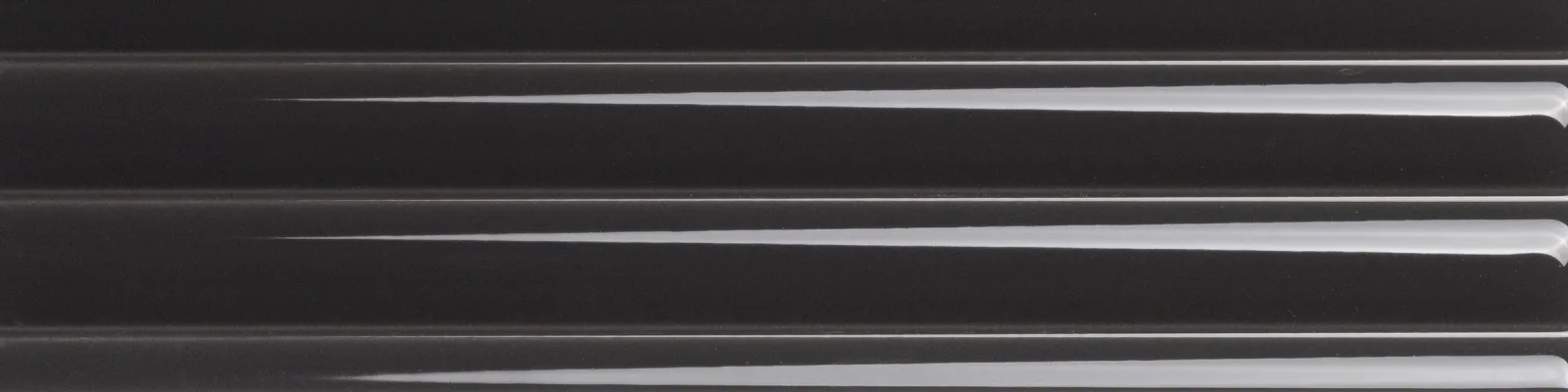 Quintessenza Marea Bassa Nero Lucido 7,5x30