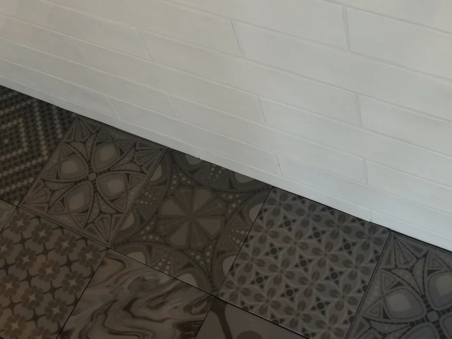 Ceramica Antiga Devon Off White 10x30