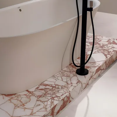 Flaviker Supreme Hedonism Rood glans 60x120