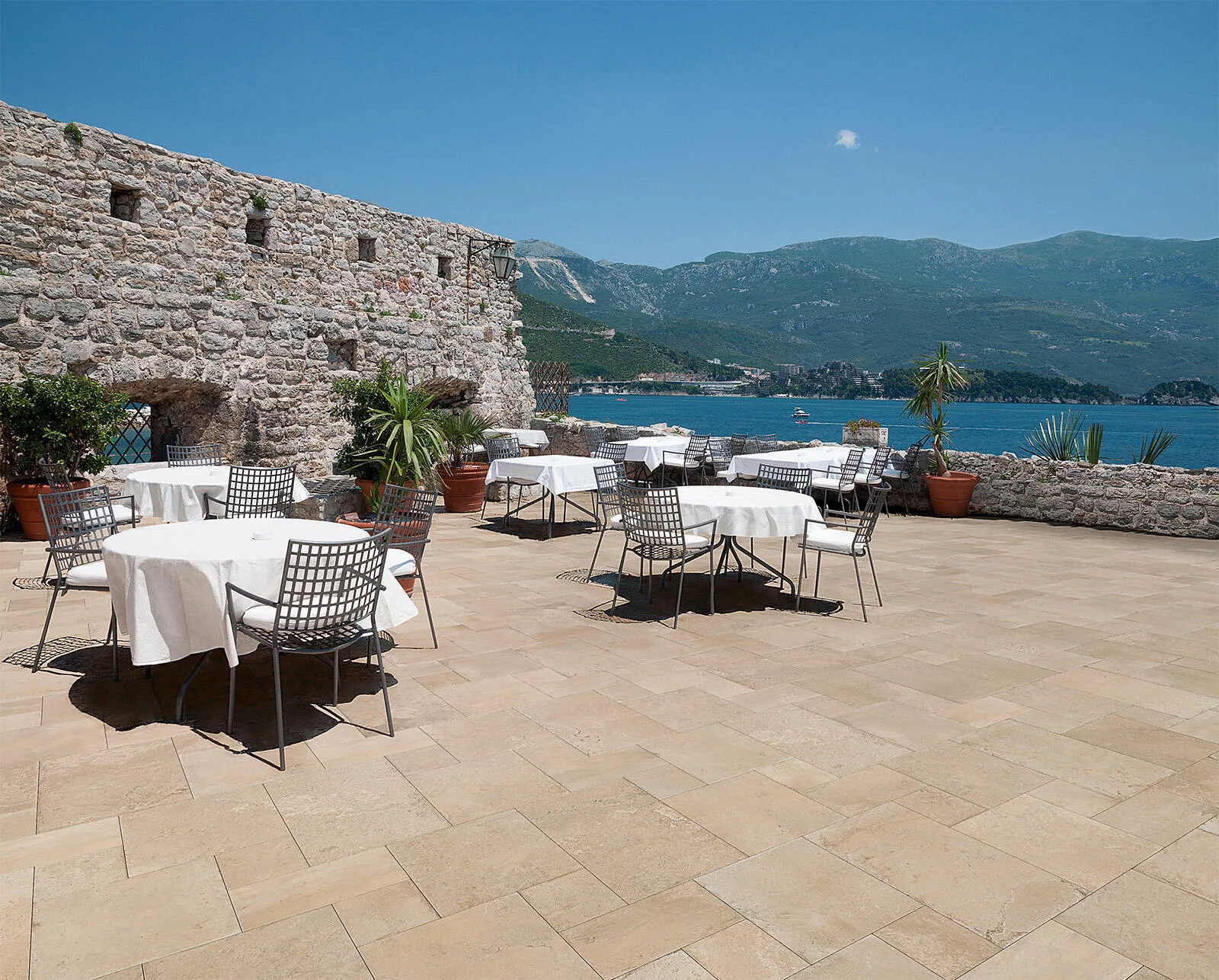 Tagina Mediterranea Wit mat 60x90